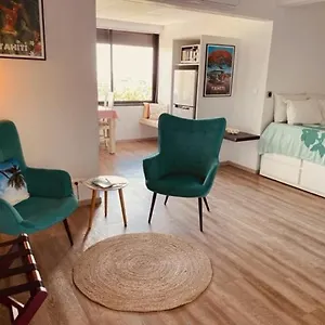  Appartement Calme Proche Centre-ville, Ferry&aéroport